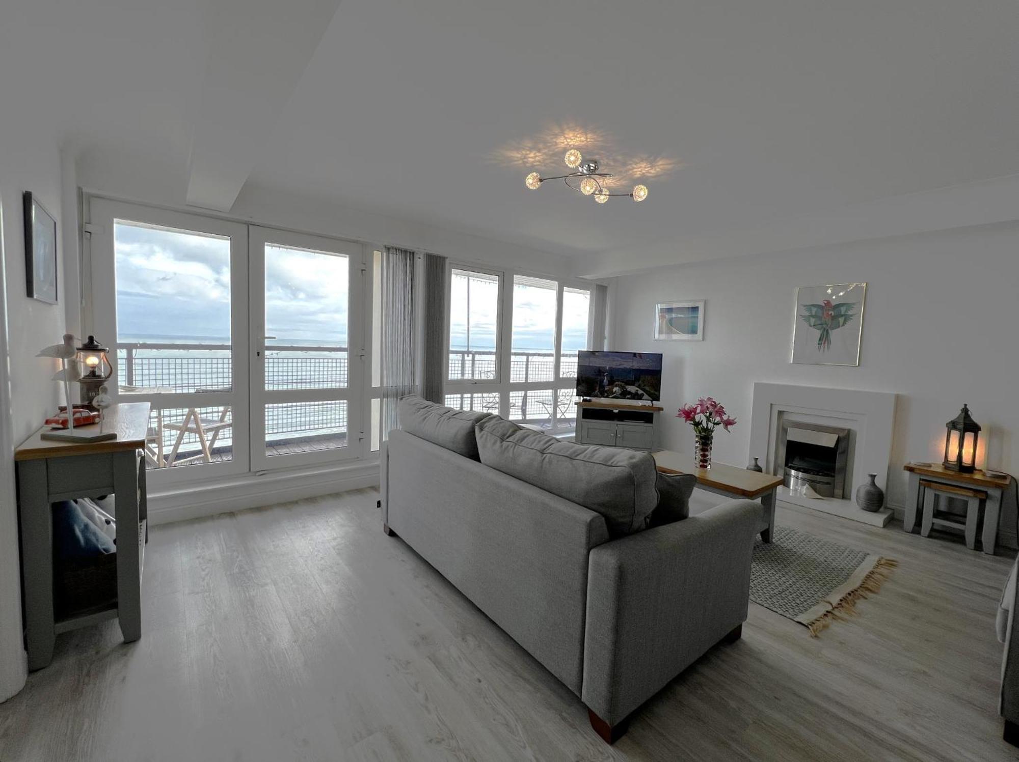 Belle Vue Apartment Sandown Exterior photo